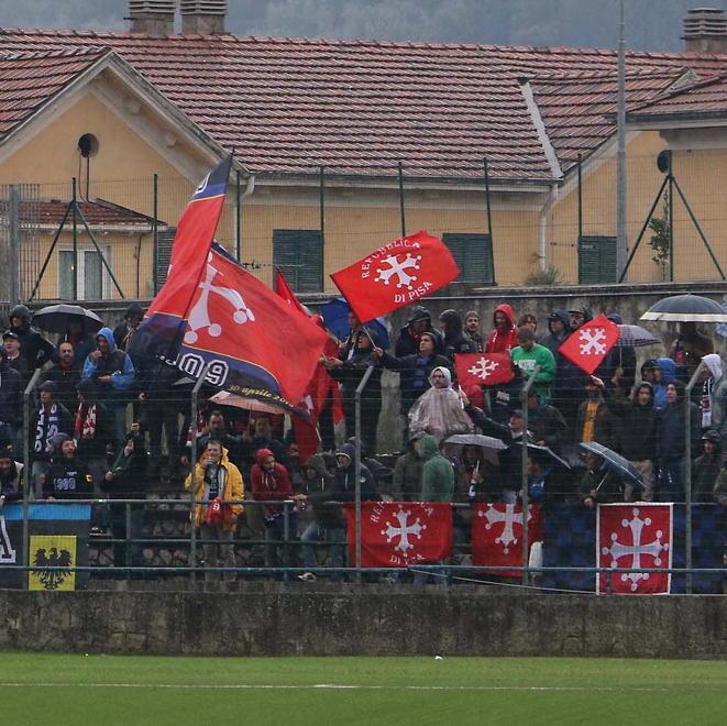 Dietrofront: stadio di Carrara aperto anche ai pisani 