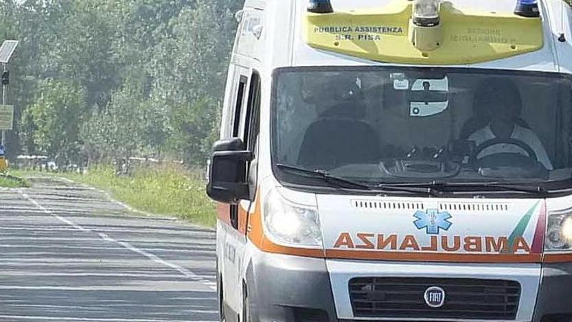 Perde il controllo e sbatte sull’A12 Donna ferita al volto