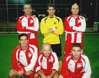 <strong>SERIE A</strong> La formazione del Gieffe prima con 9 punti insieme a Millwall Portone          <strong>SERIE B</strong> Il Real Marhini si è dovuto arrendere di misura al Bar Sport Cinigiano