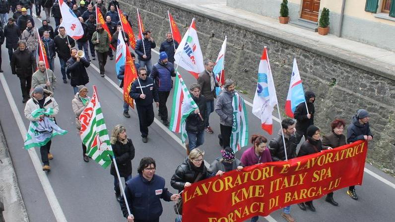 Kme: «Tutti parlano ma nessuno prova a capire ascoltando i lavoratori»
