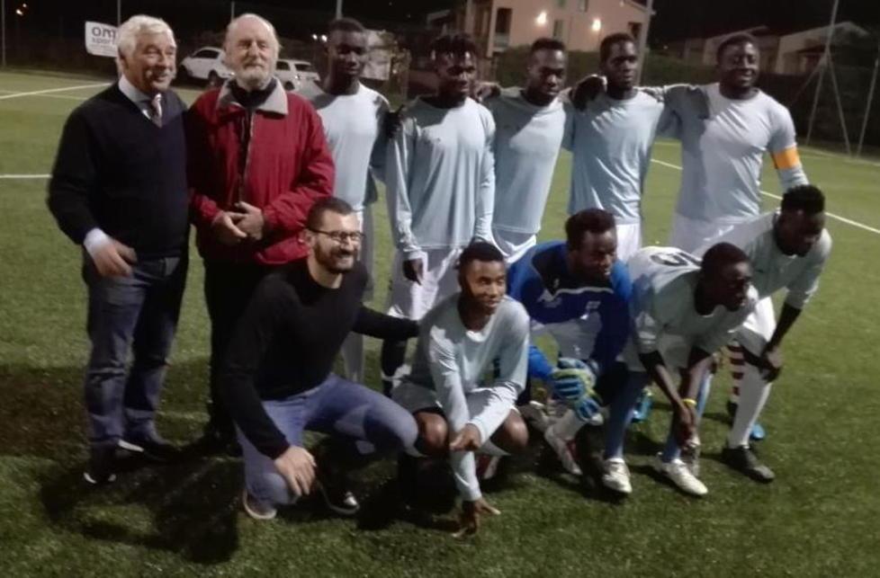 La squadra dei rifugiati partecipa al torneo ASI