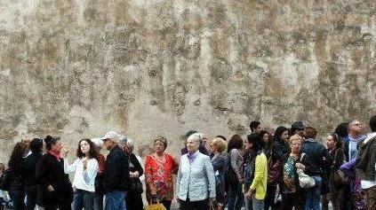 Oggi la sensibilizzazione a tappe per dire no alla violenza sulle donne