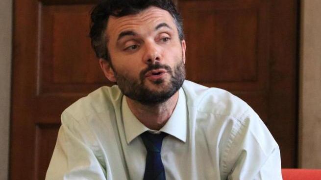 Biffoni scrive a Toninelli: «Autoscuole al palo e patenti in ritardo»