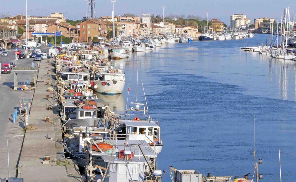 Più decoro e sicurezza Il portocanale cambia volto 