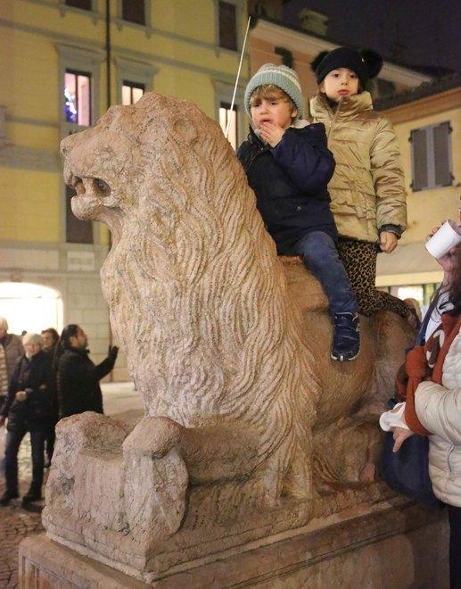 San Prospero blindata quasi un agente per ogni bancarella 