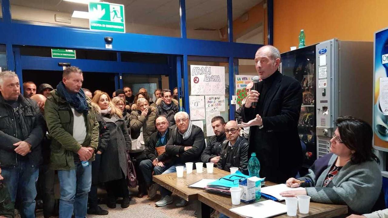 I sindaci: «Ci dimettiamo» Martedì tutti dal prefetto
