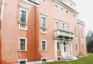 <strong>LA VILLA.</strong> Presto tornerà all’antico splendore