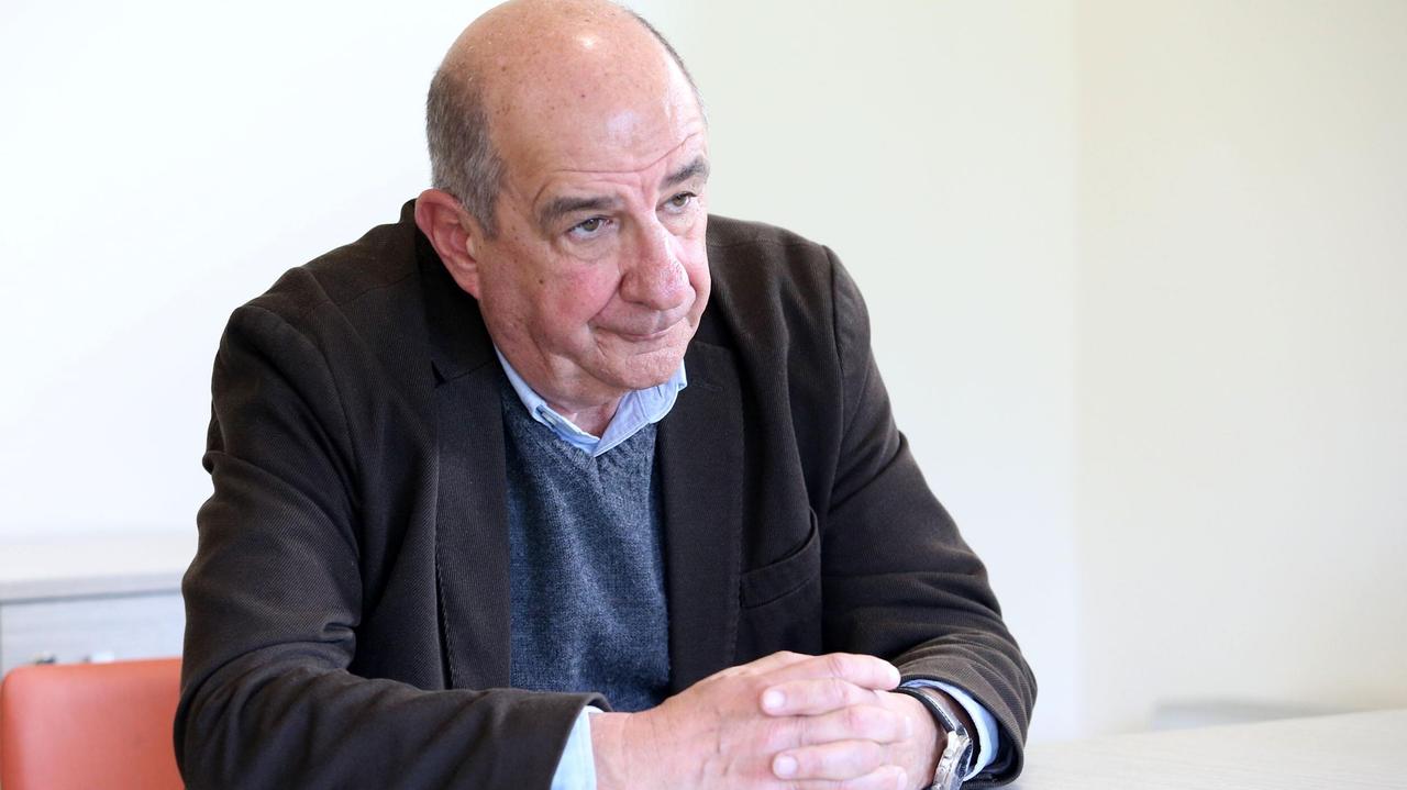 Claudio Bartolini ha ricoperto numerosi incarichi nella Asl pistoiese e della Valdinievole
