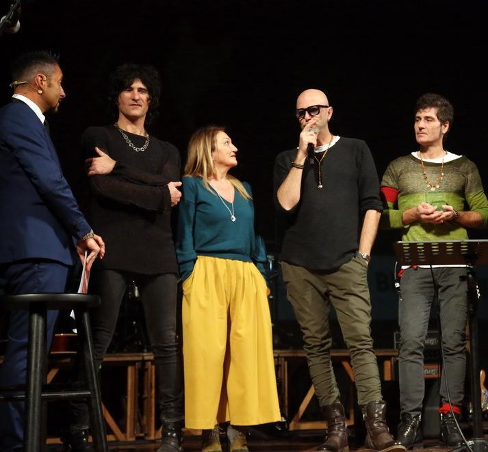 Modena. Emozioni in note al Premio Bertoli, Nek con Alberto in un mini-recital 