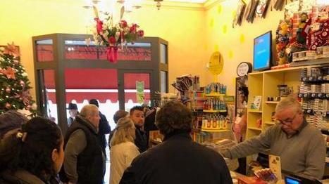 Maxi giocata al Gratta e Vinci in tabaccheria