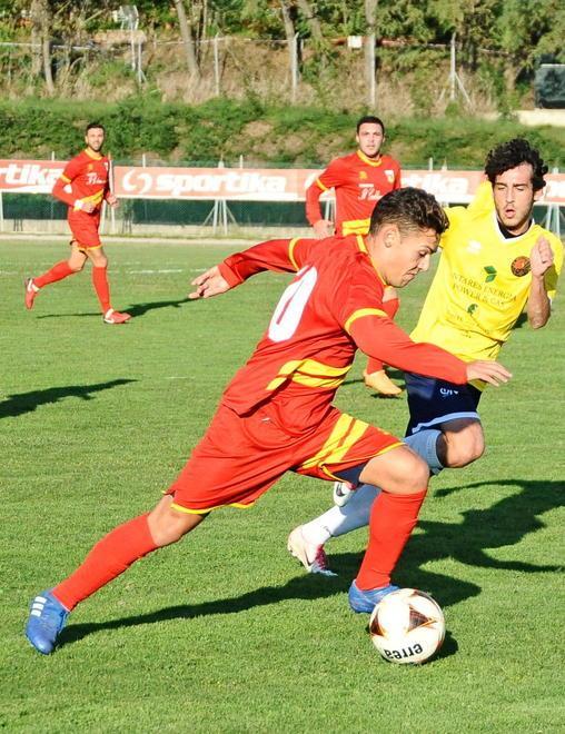 Cecina a Piombino il derby della costa in piena crisi rossoblù 