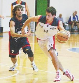 Alessandro Nieri in azione contro il team di Sassari