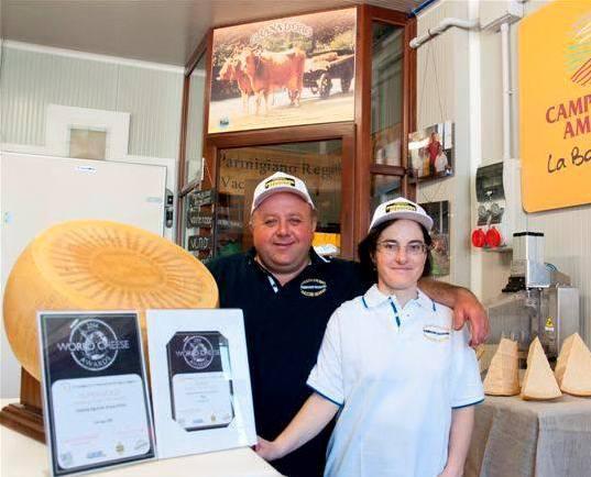 Vacche Rosse e Parmigiano storia d’amore lunga 82 anni 