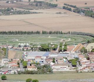 <strong>CASALONE.</strong> L’ippodromo potrebbe essere smantellato