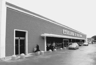 Ancora un furto all’Esselunga: i ladri prendono di mira i supermarket