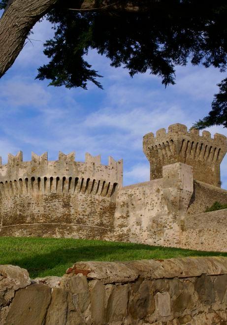 Tre visite per scoprire il Castello di Populonia e il museo etrusco