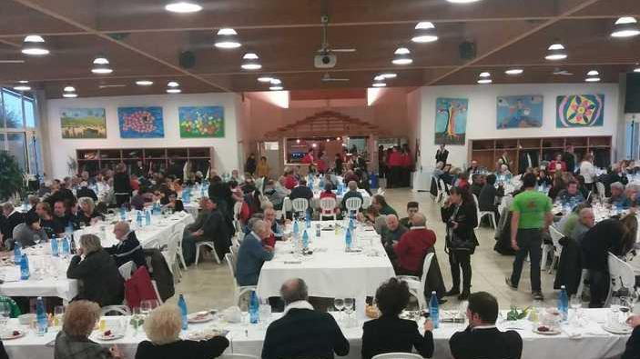 A tavola per Telethon In 300 hanno aderito al pranzo di beneficenza