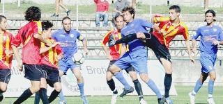 Mango e, sopra, un’azione azzurra