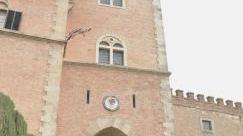Turisti all’ingresso di Bolgheri