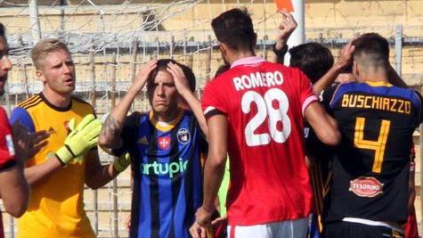 Nessuna pietà dagli arbitri fin dall’inizio