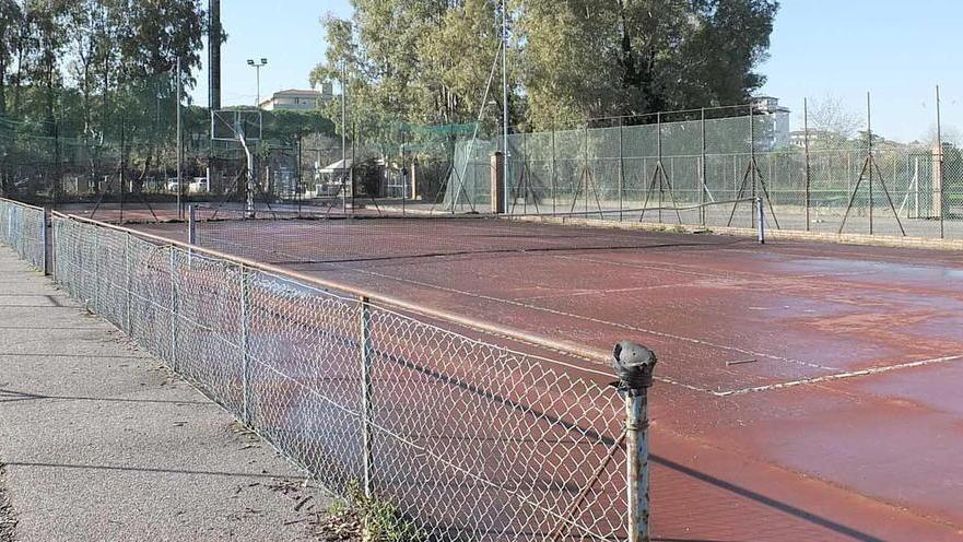 Impianti sportivi agli occupanti «Rimane il rischio speculatori»