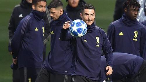 Fra Roma e Real è sfida delle deluse Juventus per il primato contro il Valencia