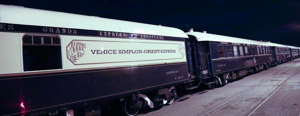 Il famoso treno a Guasticce per manutenzione (Repetti/Pentafoto)