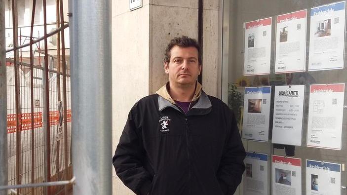 Viale Petrarca, l’agenzia immobiliare è stata costretta a trasferirsi