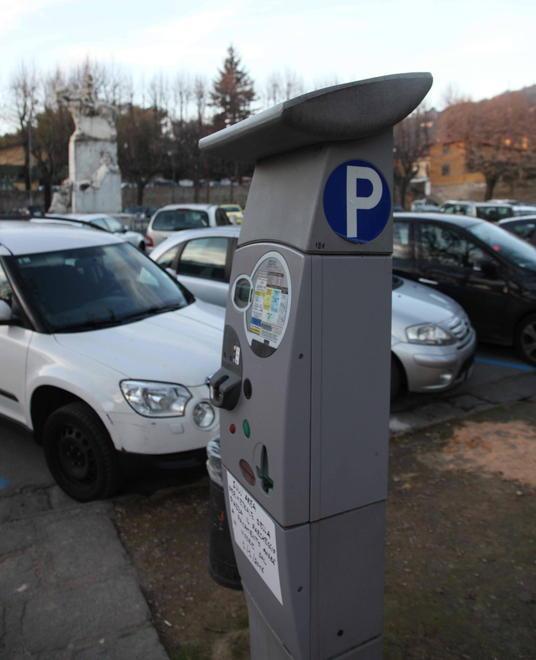 Cinquanta posti auto gratis vicino all’ex ospedale Lucchesi 