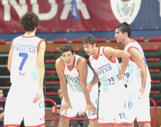 A Trento Montecatini lotta per tutta la gara ma nel finale si blocca