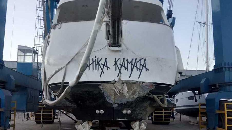 Tre imbarcazioni alla deriva tirate in secco all’Esaom