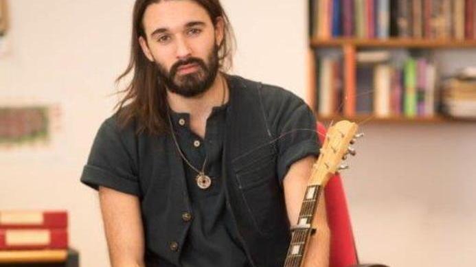 Sanremo Giovani, Andrea Biagioni racconta la sua “Alba Piena”