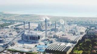 Una veduta dall’alto del parco industriale E per Solvay ci sono assunzioni in vista
