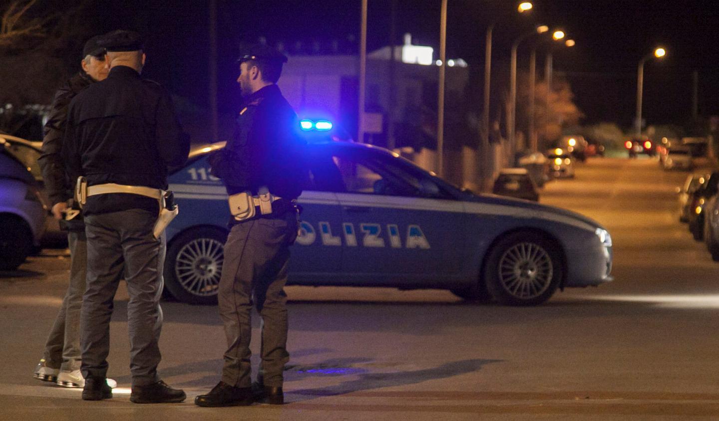 Alghero, accetta passaggio in auto: 54enne pestato e rapinato 