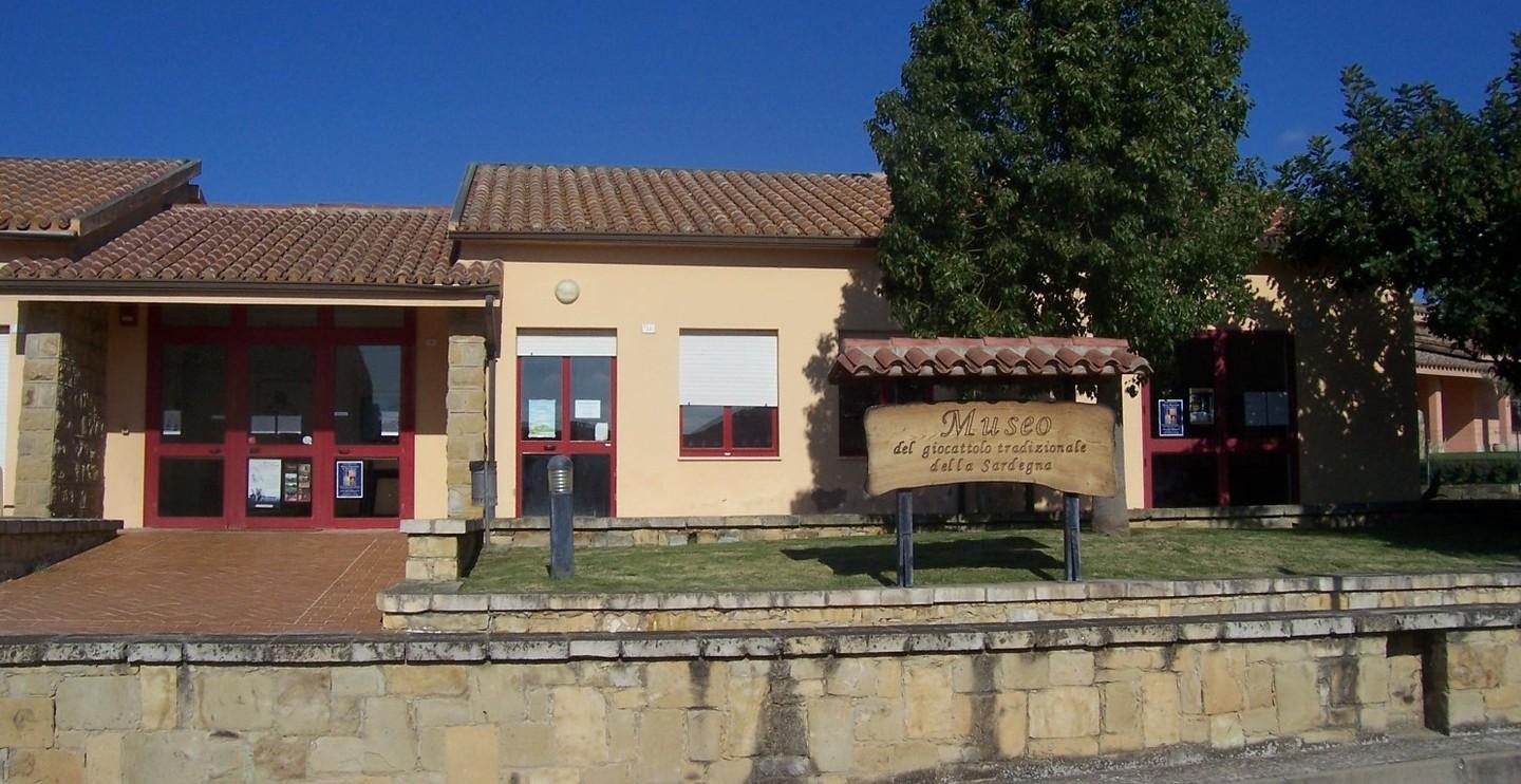 Giocattolo rotto: polemica al museo 