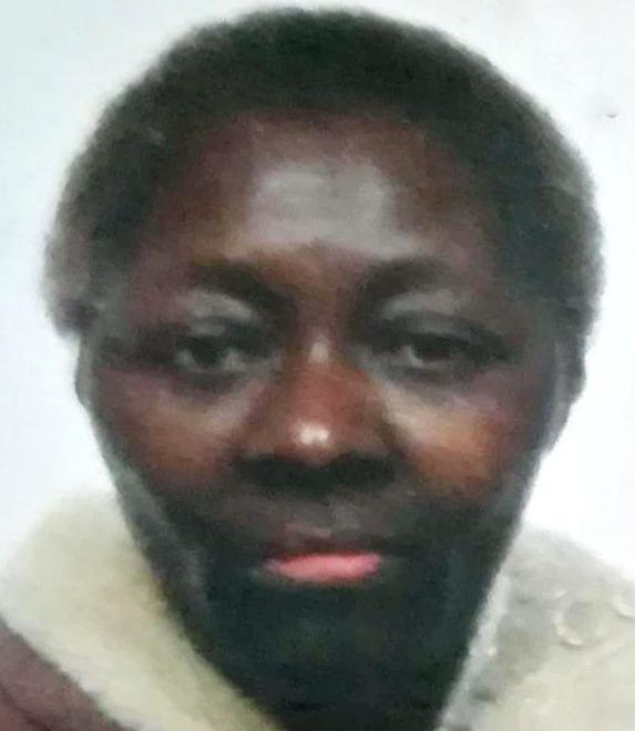 Dolore per la 57enne trovata morta in casa Da fissare i funerali