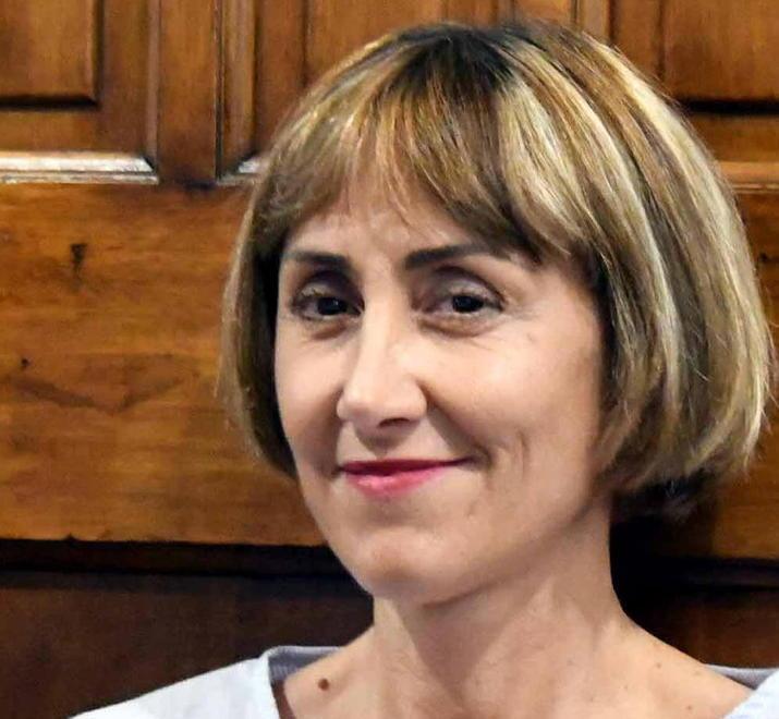 La vice Michela Carlotti alla guida del municipio 