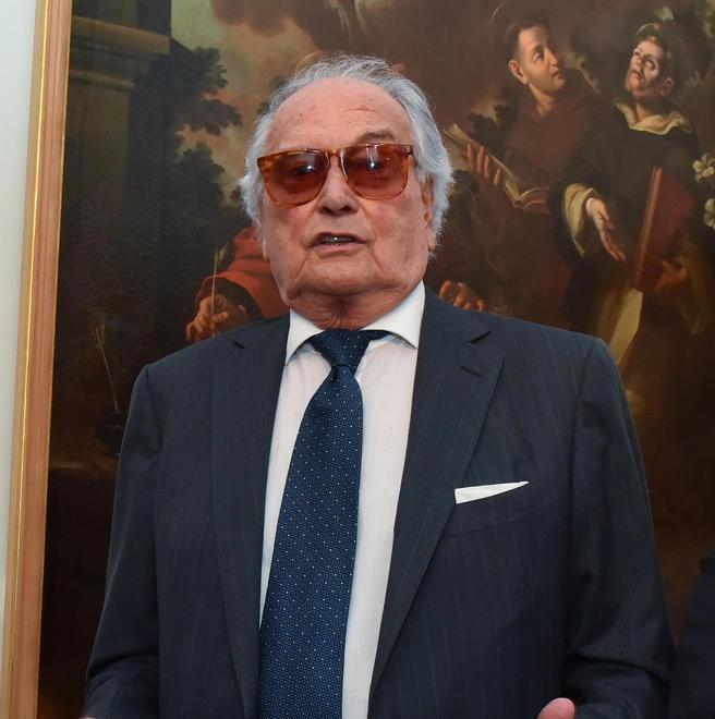 Dono d’arte Cittadinanza onoraria a Luzzetti 