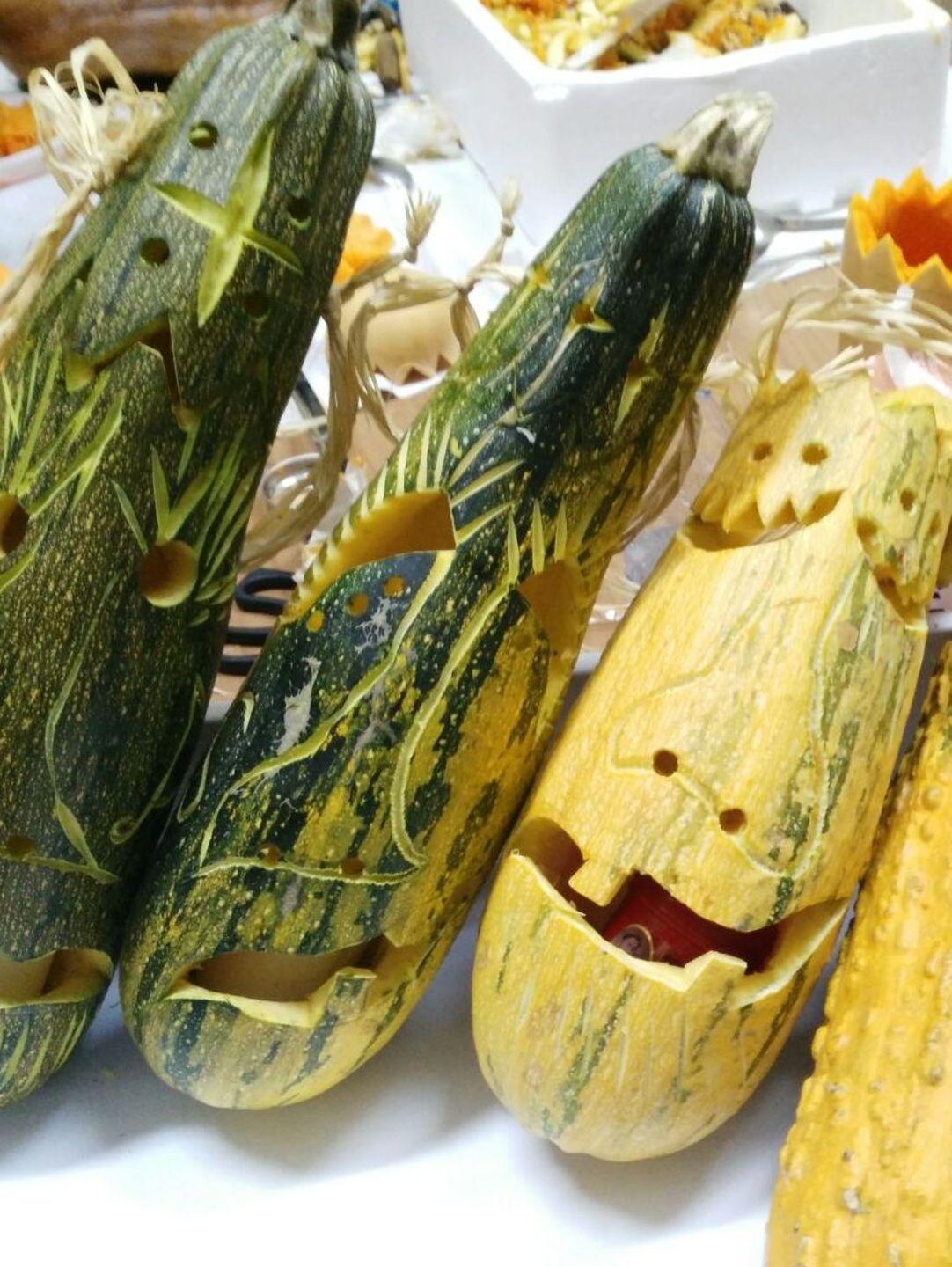 Oggi a Bono si illuminano le zucche 