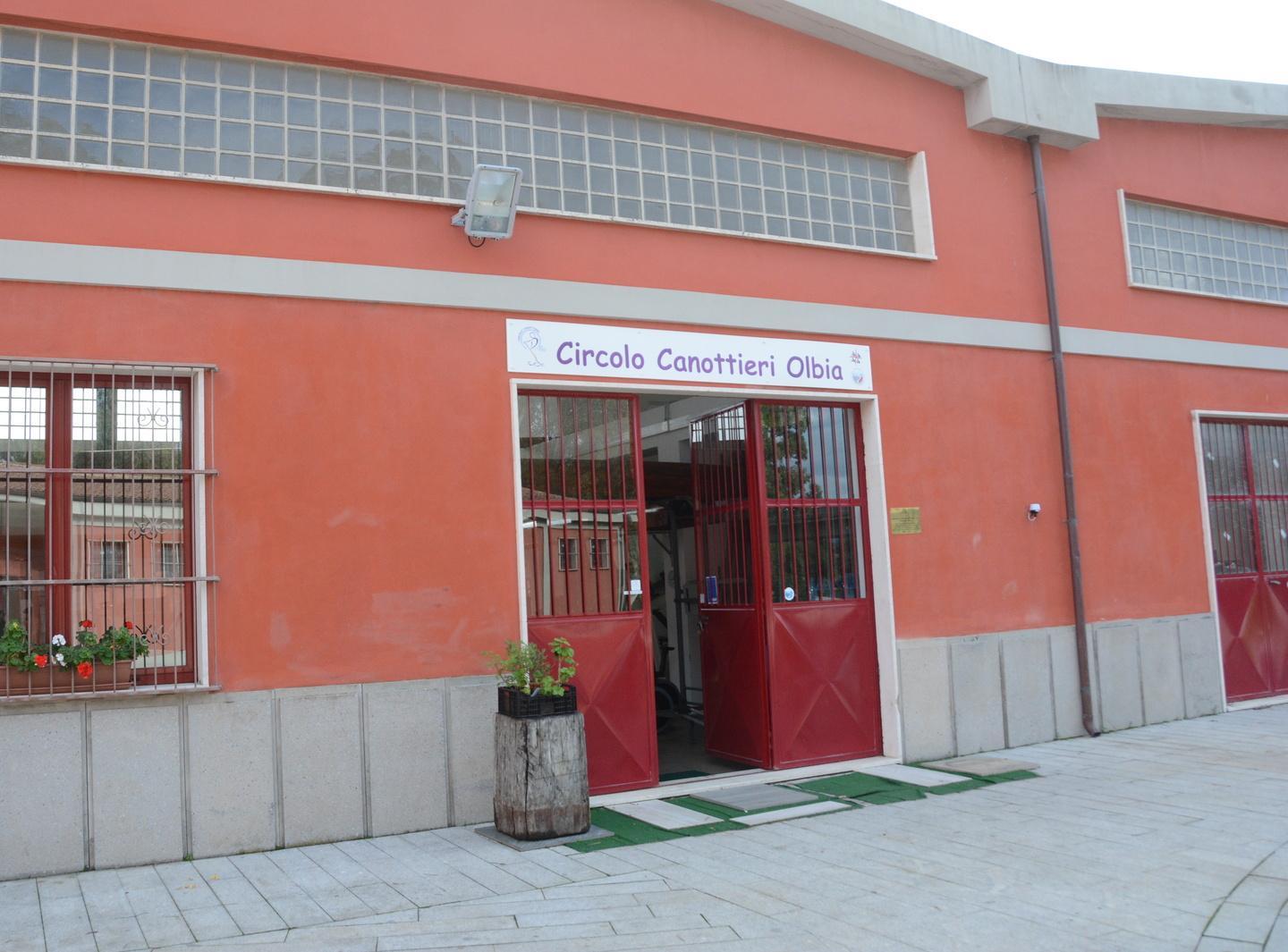 Beffa per i canottieri di Olbia: pagano un capannone al prezzo di un ufficio 