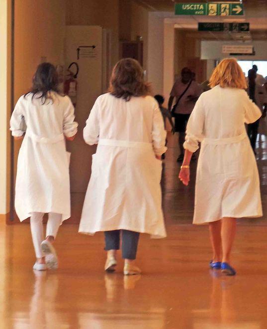 Caccia agli specialisti in corsia Ne mancano una cinquantina 