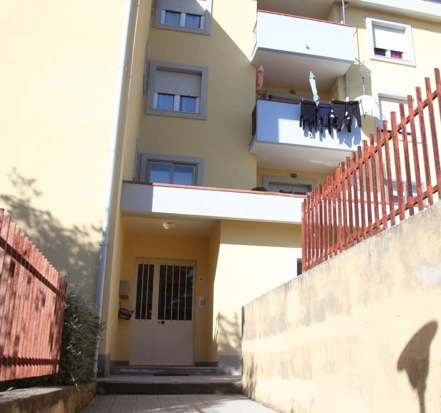 I vicini di casa di Amin increduli: «Ci salutava con l’inchino» 