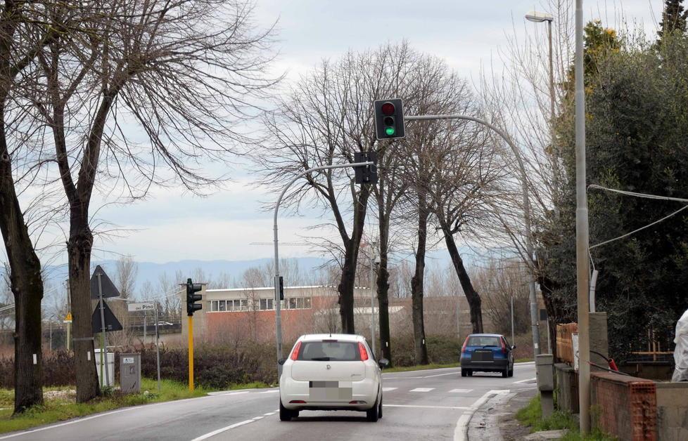 A Pontedera il “giallo” dei semafori durerà due secondi in più 