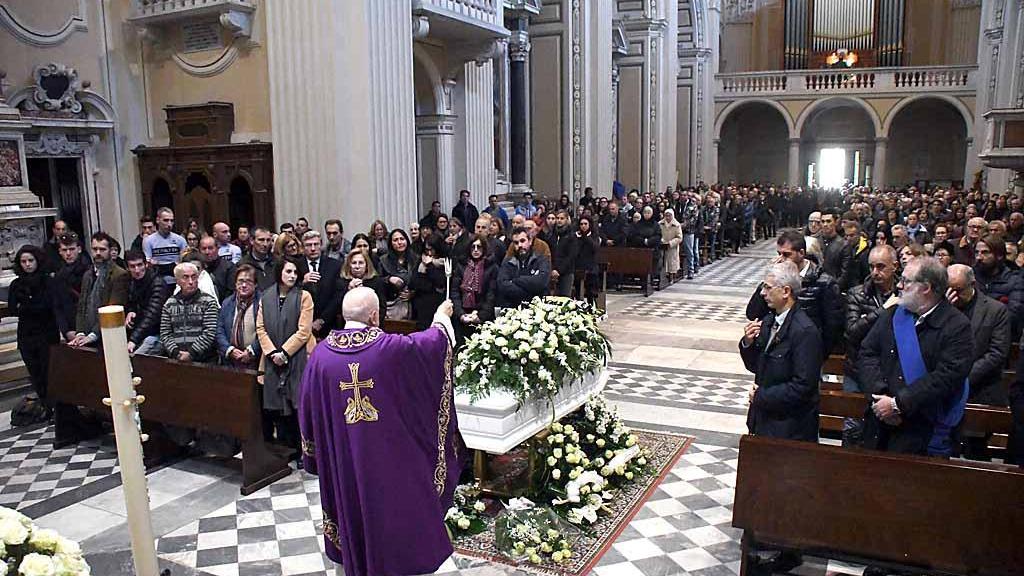 Un'immagine dei funerali