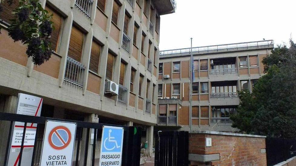 Chiuderà l’ex Provincia, gli uffici in via Zamenhof