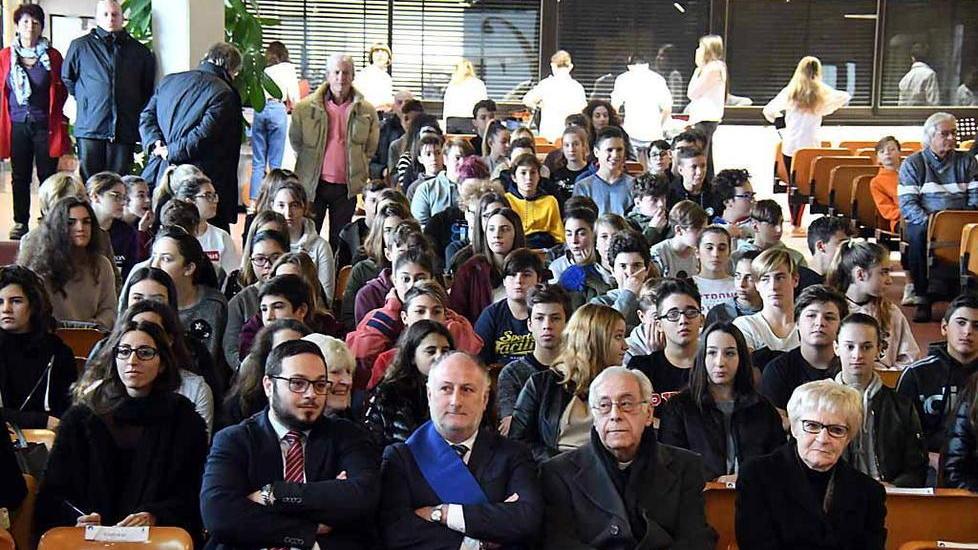 Festa della Toscana, protagonisti gli studenti della media don Milani 