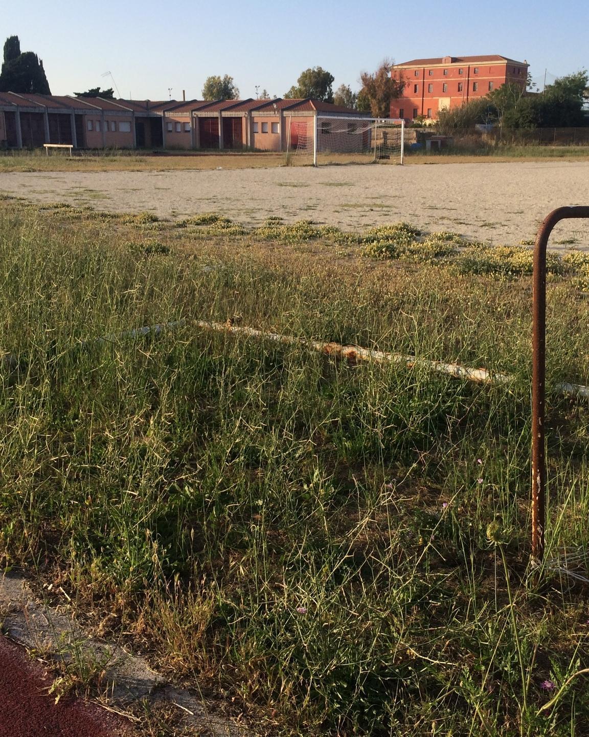 Alghero, campo in erba sintetica: tutto da rifare 