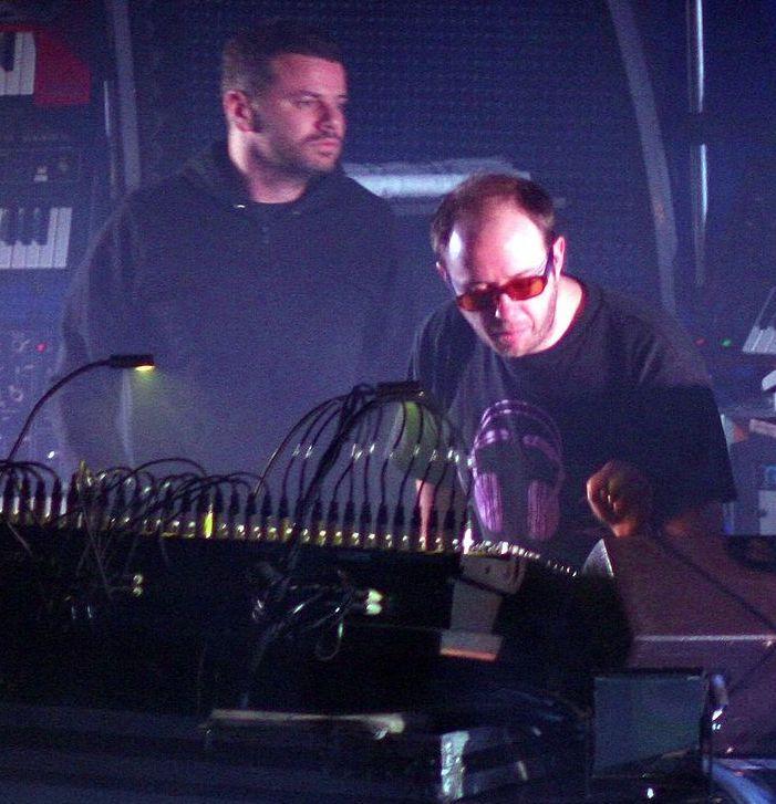I Fratelli chimici tornano con “No Geography”