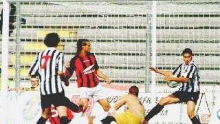 L’attaccante Scandurra durante una azione di gioco