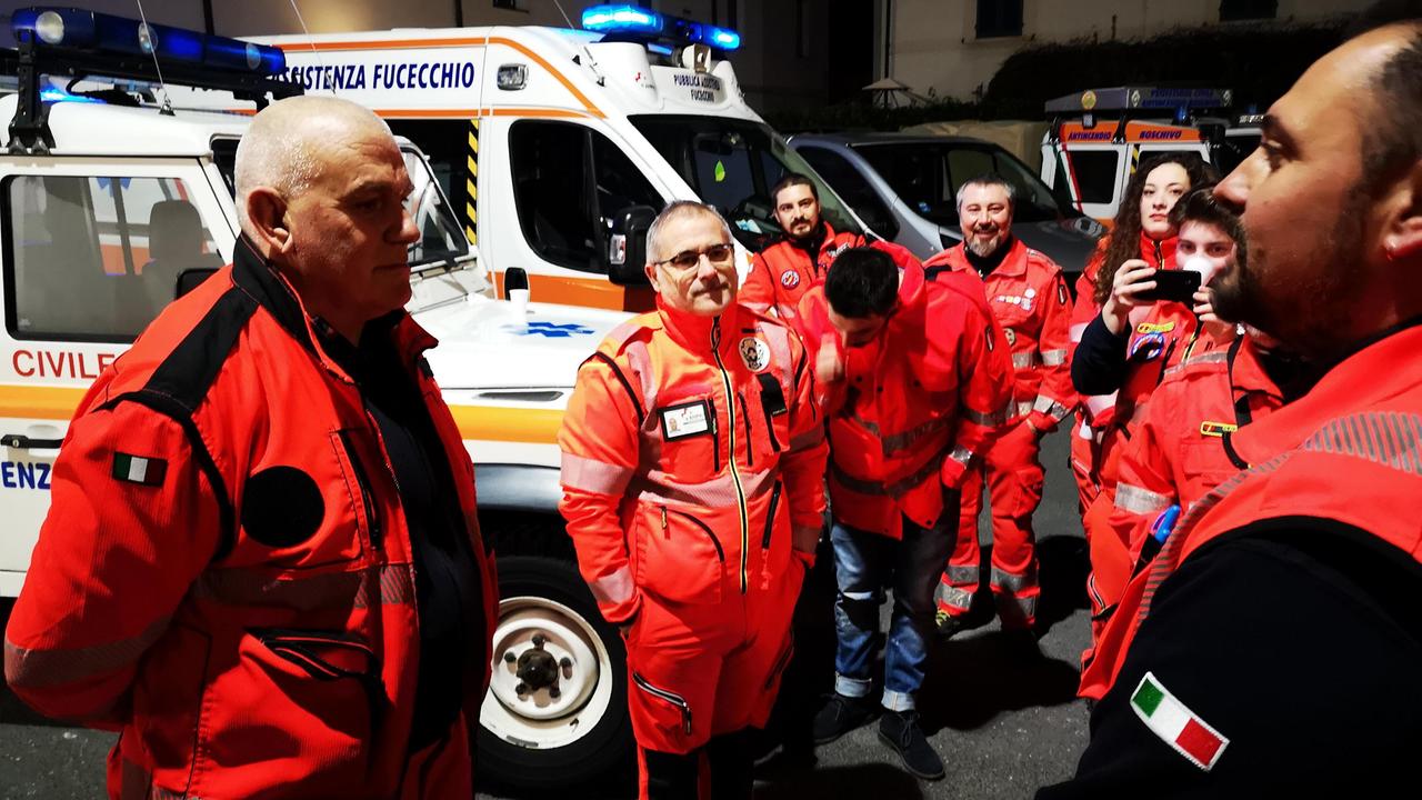 Sauro va in pensione e la “Pubblica” lo saluta con un concerto di sirene - Video